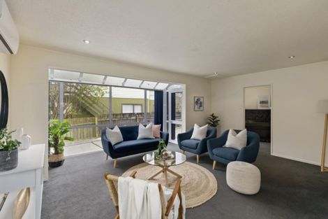 Photo of property in 7 Greenwich Grove, Stokes Valley, Lower Hutt, 5019