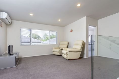 Photo of property in 12 Askerne Drive, Flat Bush, Auckland, 2016
