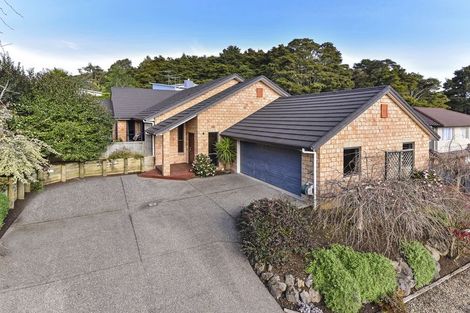 Photo of property in 4 Nita Place, The Gardens, Auckland, 2105