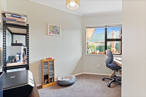 Photo of property in 15 Tudor Grove, Feilding, 4702