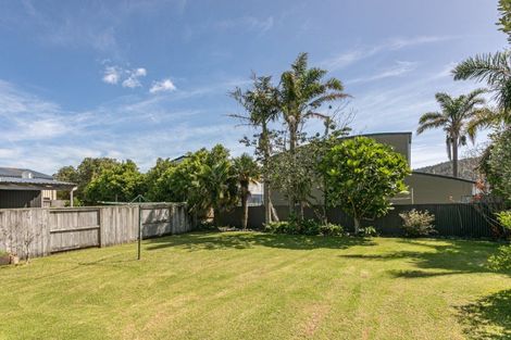 Photo of property in 102 Riverview Road, Whangamata, 3620