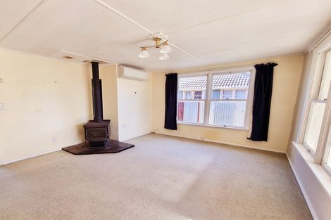 Photo of property in 17 Wilson Street, Pahiatua, 4910