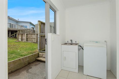 Photo of property in 2 Tua Tua Place, Baylys Beach, 0377