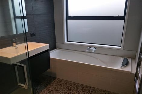 Photo of property in 82d Brooklands Road, Brooklands, New Plymouth, 4310