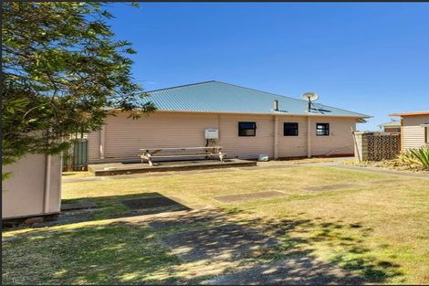 Photo of property in 27 Jackson Street, College Estate, Whanganui, 4500