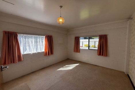 Photo of property in 34 Ngaio Street, Strandon, New Plymouth, 4312