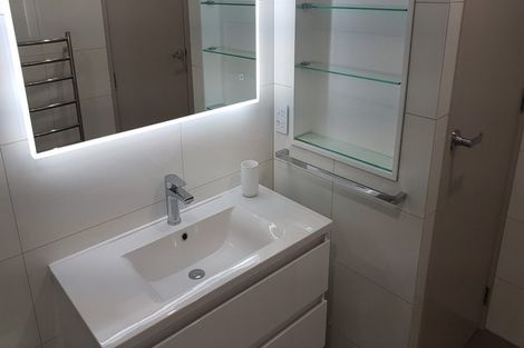 Photo of property in 30 Harland Street, Brooklyn, Wellington, 6021