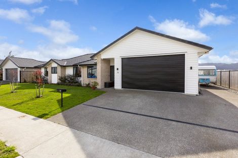 Photo of property in 79 Mawai Hakona Drive, Wallaceville, Upper Hutt, 5018