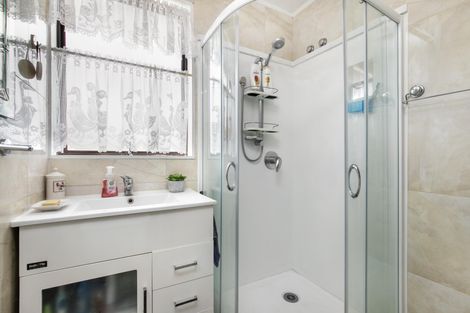 Photo of property in 1/2 Ridgeway Road, Pukekohe, 2120