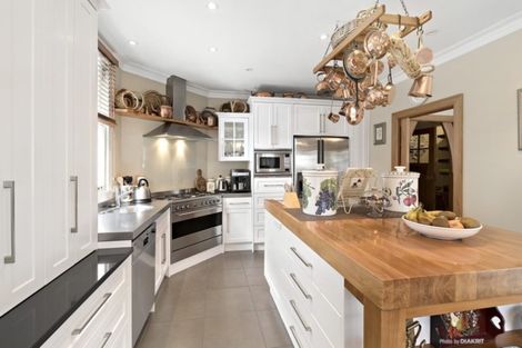 Photo of property in 7 Glen Iris Grove, Woburn, Lower Hutt, 5010