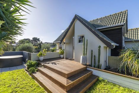 Photo of property in 167a Rosetta Road, Raumati South, Paraparaumu, 5032