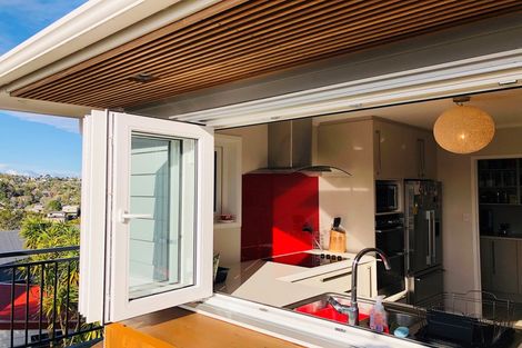 Photo of property in 33 Montclair Rise, Browns Bay, Auckland, 0630