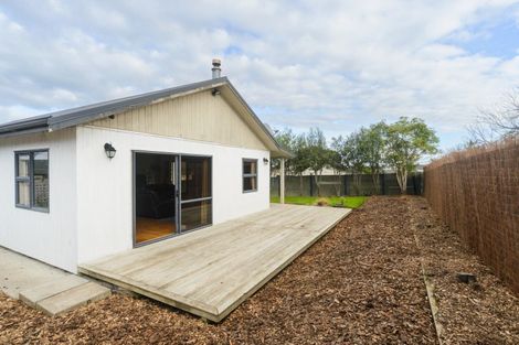 Photo of property in 130 Hillcrest Drive, Kelvin Grove, Palmerston North, 4414
