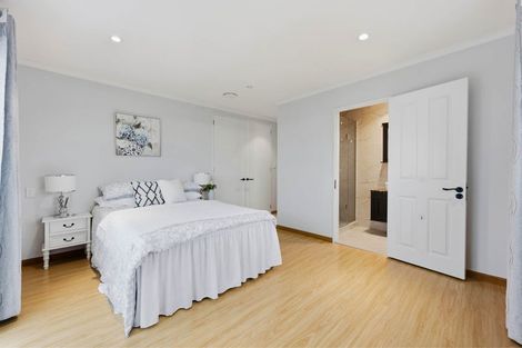 Photo of property in 45a Bradbury Road, Botany Downs, Auckland, 2010