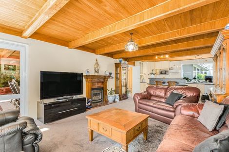 Photo of property in 3 Glen Alice Grove, Naenae, Lower Hutt, 5011