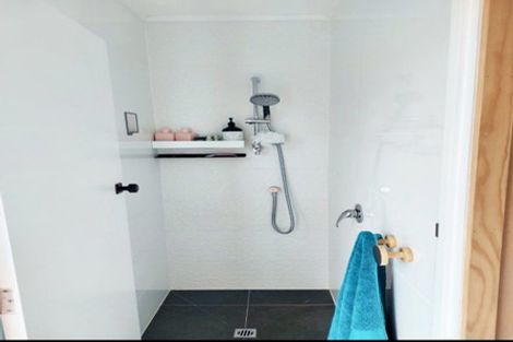 Photo of property in 8 Second Avenue, Urenui, 4377