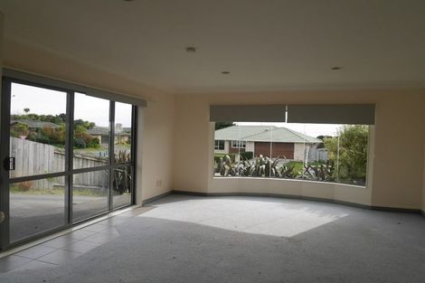 Photo of property in 151 Realm Drive, Paraparaumu, 5032