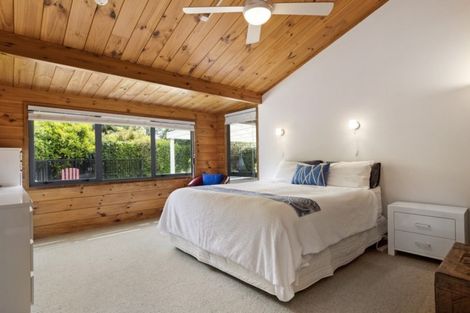 Photo of property in 19 Links View Drive, Omokoroa, 3114