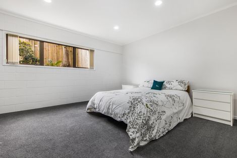 Photo of property in 21 St Annes Crescent, Wattle Downs, Auckland, 2103