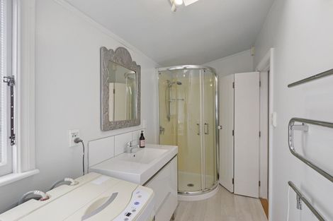 Photo of property in 147a Holly Road, St Albans, Christchurch, 8014