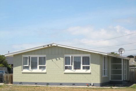 Photo of property in 28 Merrington Crescent, Aranui, Christchurch, 8061