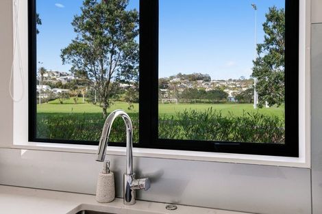 Photo of property in 4 William Bayes Place, Red Beach, 0932