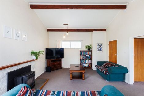 Photo of property in 20 Westhaven Grove, Takaro, Palmerston North, 4412