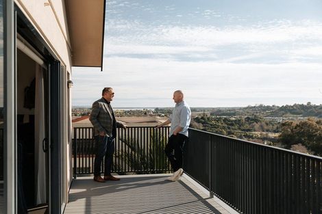 Photo of property in 30 La Cumbre Close, Bethlehem, Tauranga, 3110
