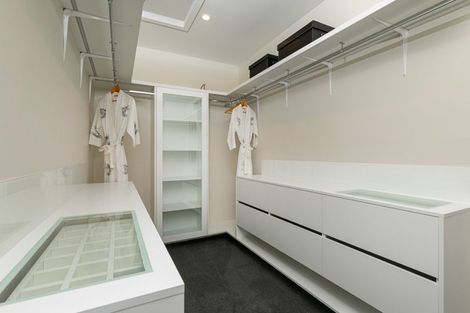 Photo of property in 31 James Paige Lane, Riverhead, 0793