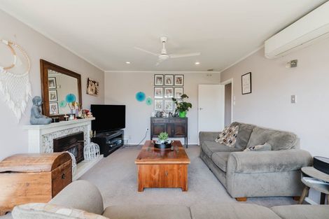 Photo of property in 14 Jeanette Street, Glenview, Hamilton, 3206