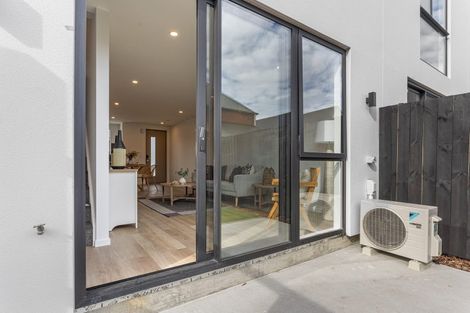 Photo of property in 9/29 Main Road South, Sockburn, Christchurch, 8042