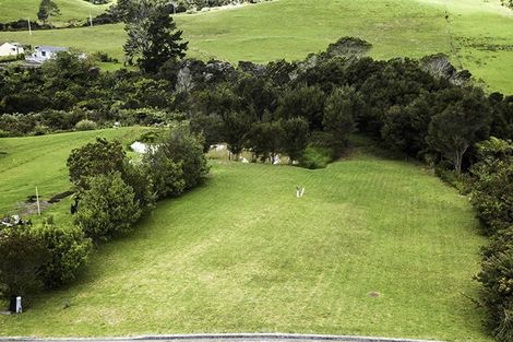 Photo of property in 7 Lori Lane, Coopers Beach, 0420