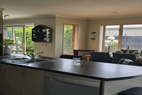 Photo of property in 15a Seadown Crescent, Amberley, 7410