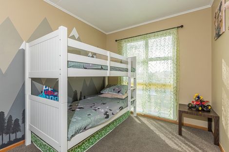 Photo of property in 112 High Street, Waipawa, 4210