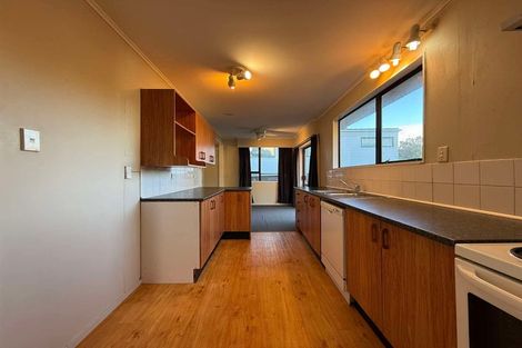 Photo of property in 40 Whanake Street, Titahi Bay, Porirua, 5022