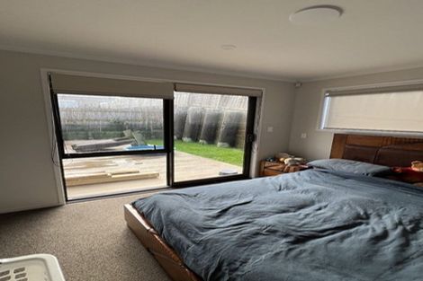 Photo of property in 19 Pouate Way, Waiuku, 2123