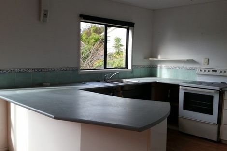 Photo of property in 57 Holmes Drive South, Massey, Auckland, 0614