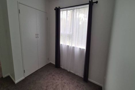 Photo of property in 1/6 Glanmire Road, Newlands, Wellington, 6037