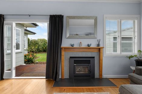Photo of property in 46 Wharf Road, Clarks Beach, Pukekohe, 2679