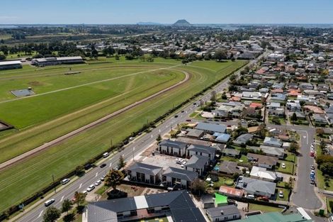 Photo of property in 1/1460 Cameron Road, Greerton, Tauranga, 3112