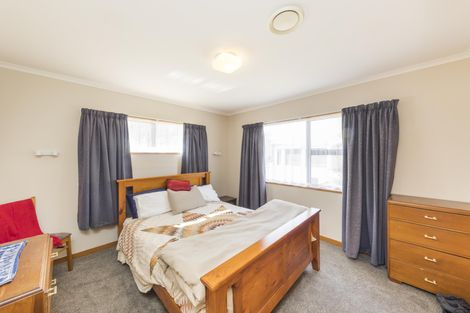 Photo of property in 61 Turitea Road, Fitzherbert, Palmerston North, 4472