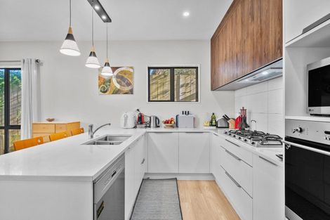 Photo of property in 9c Mowbray Place, Sunnynook, Auckland, 0620