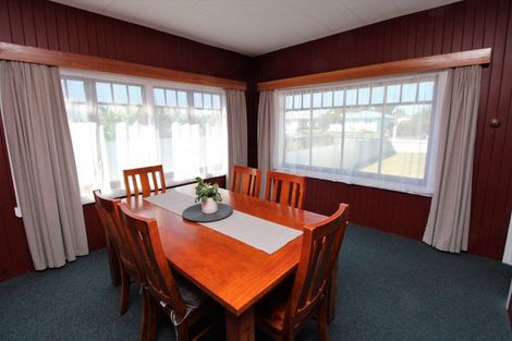 Photo of property in 46 Barraud Street, Dannevirke, 4930