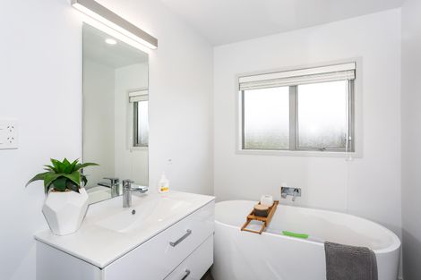 Photo of property in 62 Pioneer Road, Pokeno, 2471