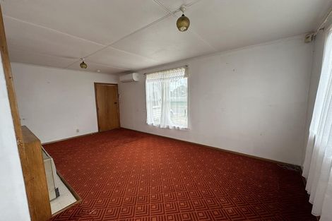 Photo of property in 11 Hinemoa Street, Levin, 5510