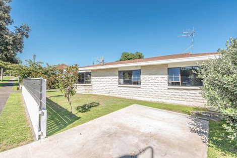 Photo of property in 2 Nixon Street, Whanganui East, Whanganui, 4500