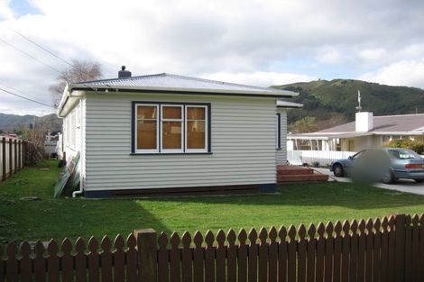 Photo of property in 30 Fraser Street, Wainuiomata, Lower Hutt, 5014
