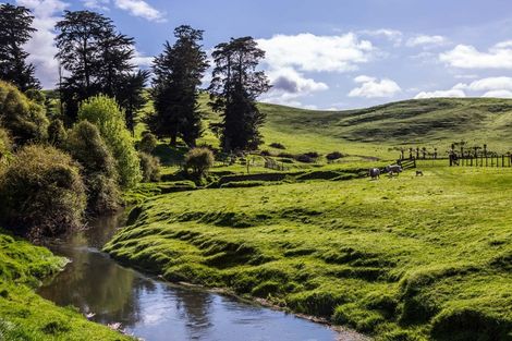 Photo of property in 113 Kaitawa Road, Hautere, Otaki, 5582