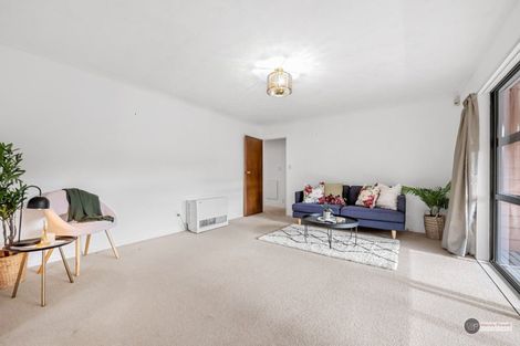 Photo of property in 15a Montgomery Crescent, Clouston Park, Upper Hutt, 5018