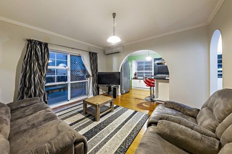 Photo of property in 1/25 Grande Vue Road, Hillpark, Auckland, 2102